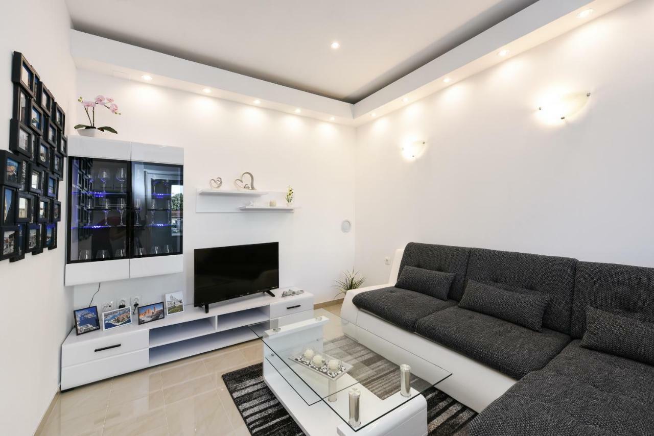 זאדאר Apartment Katica מראה חיצוני תמונה